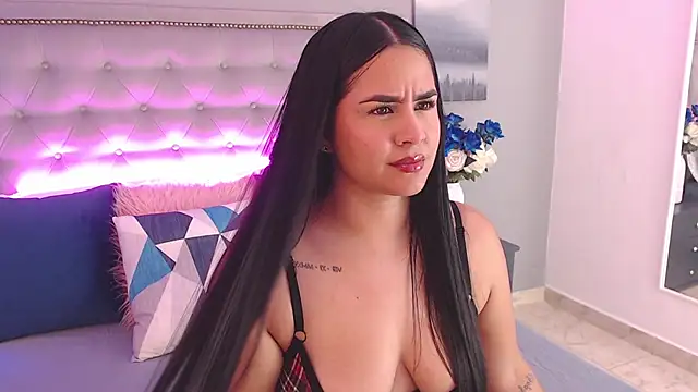 Snapshot of KattyPortman chatting on December 2024 04:14:01 AM KattyPortman online show from December 2024 04:14:01 AM