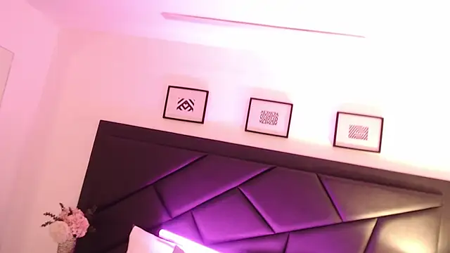 Snapshot of KattyPortman chatting on December 2024 04:42:02 AM KattyPortman online show from December 2024 04:42:02 AM