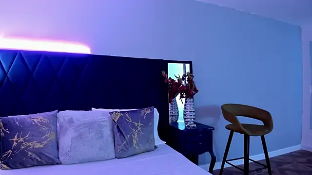 Snapshot of KattyPortman chatting on January 2025 04:05:01 AM KattyPortman online show from January 2025 04:05:01 AM