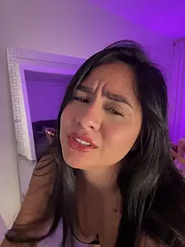 Snapshot of KattyPortman chatting on March 2026 12:14:01 AM KattyPortman online show from March 2026 12:14:01 AM