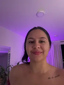 Snapshot of KattyPortman chatting on March 2026 02:17:02 AM KattyPortman online show from March 2026 02:17:02 AM