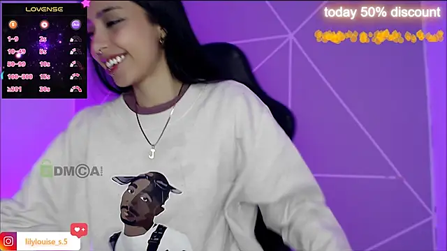 lilylouisee online show from December 2025 08:18:02 PM