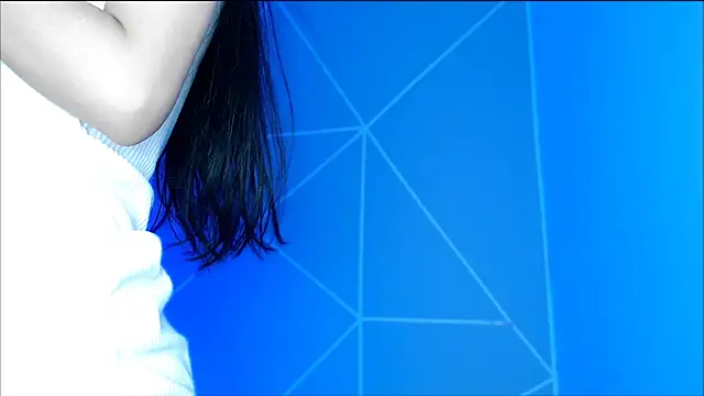 Snapshot of lilylouisee chatting on May 2026 05:42:01 PM lilylouisee online show from May 2026 05:42:01 PM