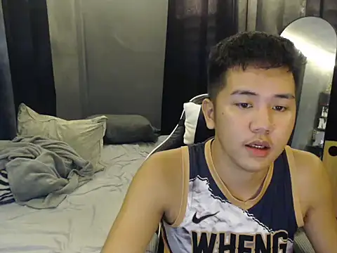 xgregor07 online show from October 2025 04:42:01 PM