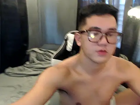 xgregor07 online show from November 2025 04:55:02 AM