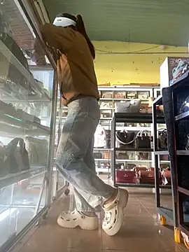 Rosa 998 online show from November 2025 12:42:01 AM