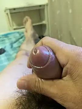 Snapshot of Beijing2000 chatting on October 2025 10:43:02 PM Beijing2000 online show from October 2025 10:43:02 PM