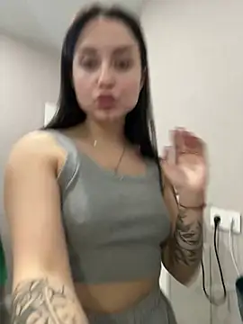 ellie ssexy online show from March 2025 06:01:02 PM