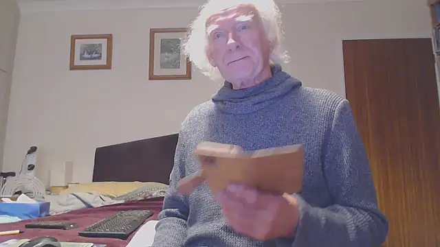 Snapshot of WaverlyKernow chatting on January 2025 10:11:02 AM WaverlyKernow online show from January 2025 10:11:02 AM