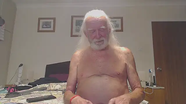 Snapshot of WaverlyKernow chatting on June 2026 02:55:01 PM WaverlyKernow online show from June 2026 02:55:01 PM