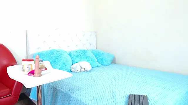 Snapshot of luna_hoott chatting on March 2025 05:33:01 PM luna hoott online show from March 2025 05:33:01 PM