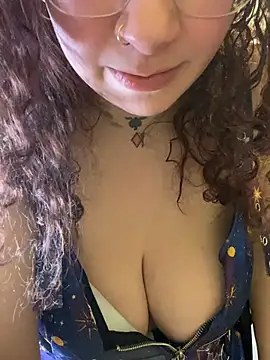 Snapshot of mistress_kasha chatting on March 2026 08:35:02 PM mistress kasha online show from March 2026 08:35:02 PM