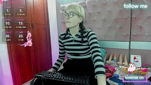 neeko princes online show from December 2025 12:02:02 PM