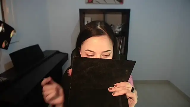 Snapshot of Windy_butterfly chatting on October 2025 04:48:02 PM Windy butterfly online show from October 2025 04:48:02 PM