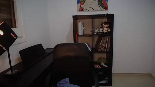 Snapshot of Windy_butterfly chatting on October 2025 08:09:01 PM Windy butterfly online show from October 2025 08:09:01 PM