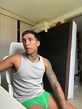 Snapshot of sendfer chatting on April 2026 07:15:01 PM sendfer online show from April 2026 07:15:01 PM