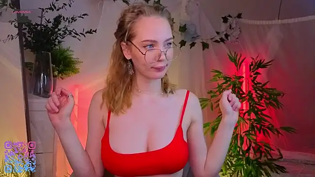 Snapshot of SoniaScott chatting on October 2025 01:06:02 AM SoniaScott online show from October 2025 01:06:02 AM