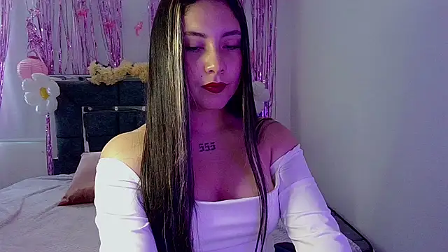 Lia 14  online show from October 2025 06:27:01 PM