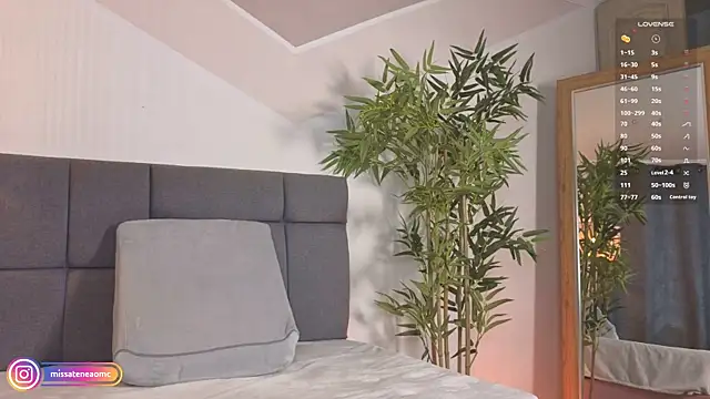 Snapshot of missatenea chatting on November 2025 02:52:02 PM missatenea online show from November 2025 02:52:02 PM