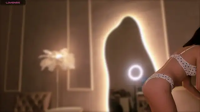 Snapshot of Eli_Llie chatting on March 2025 01:28:01 PM Eli Llie online show from March 2025 01:28:01 PM