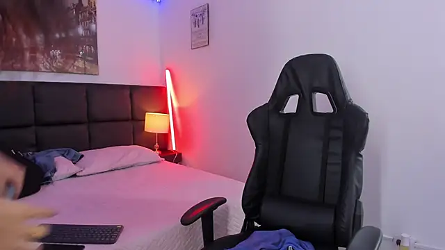 Megan Miles02 online show from March 2025 02:27:01 AM