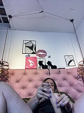 Snapshot of antonella87 chatting on June 2026 11:32:02 PM antonella87 online show from June 2026 11:32:02 PM