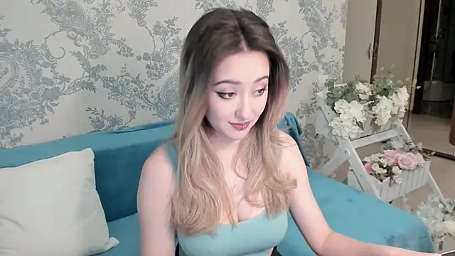 AlexaJang online show from January 2025 06:44:01 PM