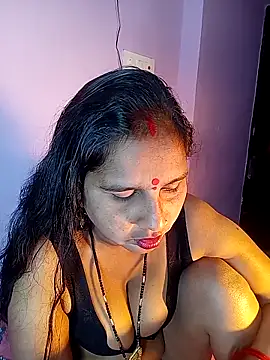 reemacouple007 online show from February 2026 07:51:02 PM