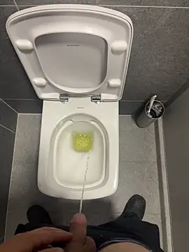 Snapshot of freenki41 chatting on April 2026 09:48:01 AM freenki41 online show from April 2026 09:48:01 AM