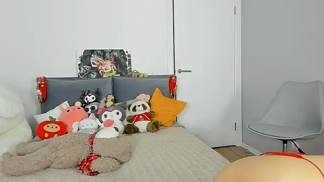 Snapshot of dolly_ll chatting on February 2025 01:32:02 PM dolly ll online show from February 2025 01:32:02 PM