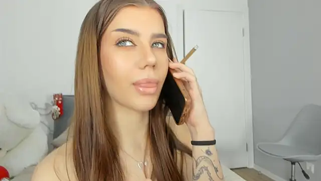 Snapshot of dolly_ll chatting on March 2025 04:44:01 PM dolly ll online show from March 2025 04:44:01 PM