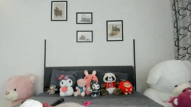 Snapshot of dolly_ll chatting on March 2025 01:18:01 PM dolly ll online show from March 2025 01:18:01 PM