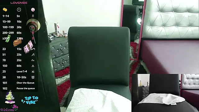 Snapshot of ViickySexy chatting on December 2024 07:44:01 PM ViickySexy online show from December 2024 07:44:01 PM