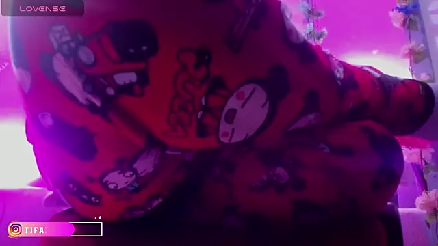 little tifanny82 online show from September 2025 06:43:02 PM