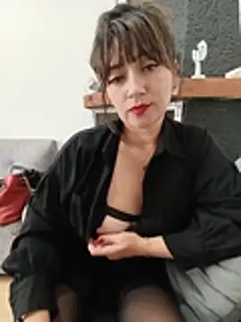 Snapshot of tata_laima__ chatting on July 2026 02:54:01 PM tata laima online show from July 2026 02:54:01 PM