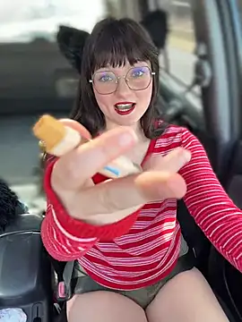 urpuppymoon online show from February 2026 07:21:01 PM