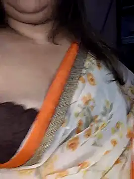 Snapshot of Ravina_patil1 chatting on February 2025 03:38:01 PM Ravina patil1 online show from February 2025 03:38:01 PM