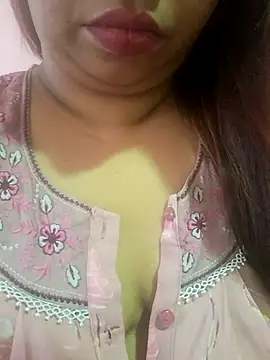 Snapshot of Ravina_patil1 chatting on March 2026 09:02:01 AM Ravina patil1 online show from March 2026 09:02:01 AM