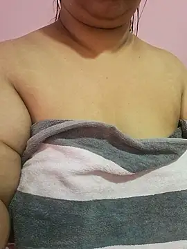 Snapshot of Ravina_patil1 chatting on March 2026 06:36:01 AM Ravina patil1 online show from March 2026 06:36:01 AM