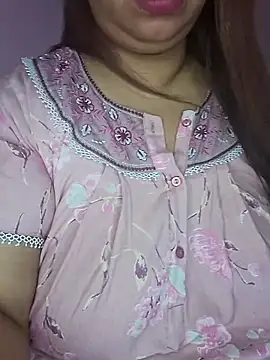 Snapshot of Ravina_patil1 chatting on April 2026 06:44:02 AM Ravina patil1 online show from April 2026 06:44:02 AM