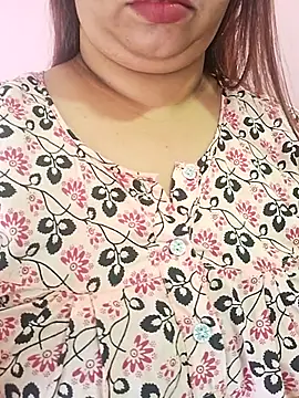 Snapshot of Ravina_patil1 chatting on April 2026 10:05:01 AM Ravina patil1 online show from April 2026 10:05:01 AM