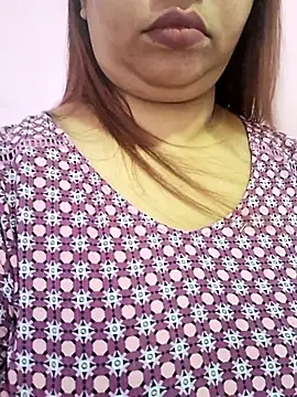 Snapshot of Ravina_patil1 chatting on April 2026 07:30:01 AM Ravina patil1 online show from April 2026 07:30:01 AM