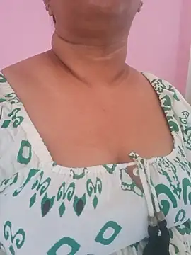 Snapshot of Ravina_patil1 chatting on April 2026 07:45:01 AM Ravina patil1 online show from April 2026 07:45:01 AM