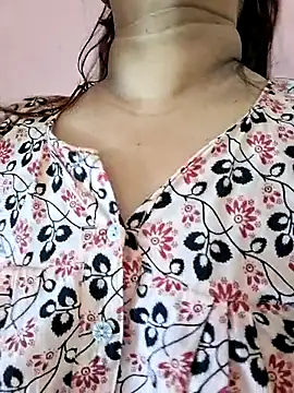 Snapshot of Ravina_patil1 chatting on April 2026 03:55:01 AM Ravina patil1 online show from April 2026 03:55:01 AM