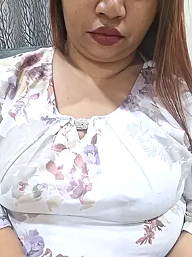 Snapshot of Ravina_patil1 chatting on April 2026 08:14:02 PM Ravina patil1 online show from April 2026 08:14:02 PM