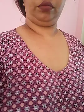 Snapshot of Ravina_patil1 chatting on April 2026 10:43:01 AM Ravina patil1 online show from April 2026 10:43:01 AM