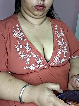 Snapshot of Ravina_patil1 chatting on April 2026 06:10:01 PM Ravina patil1 online show from April 2026 06:10:01 PM