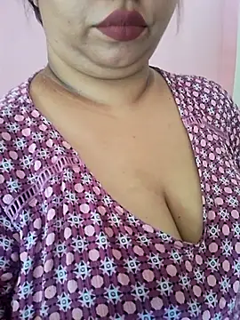 Snapshot of Ravina_patil1 chatting on April 2026 09:26:02 AM Ravina patil1 online show from April 2026 09:26:02 AM
