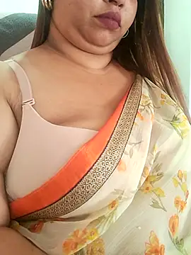 Snapshot of Ravina_patil1 chatting on June 2026 12:22:01 PM Ravina patil1 online show from June 2026 12:22:01 PM