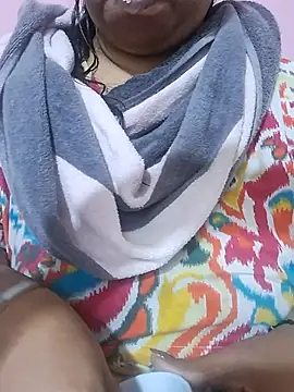 Snapshot of Ravina_patil1 chatting on July 2026 06:55:02 AM Ravina patil1 online show from July 2026 06:55:02 AM
